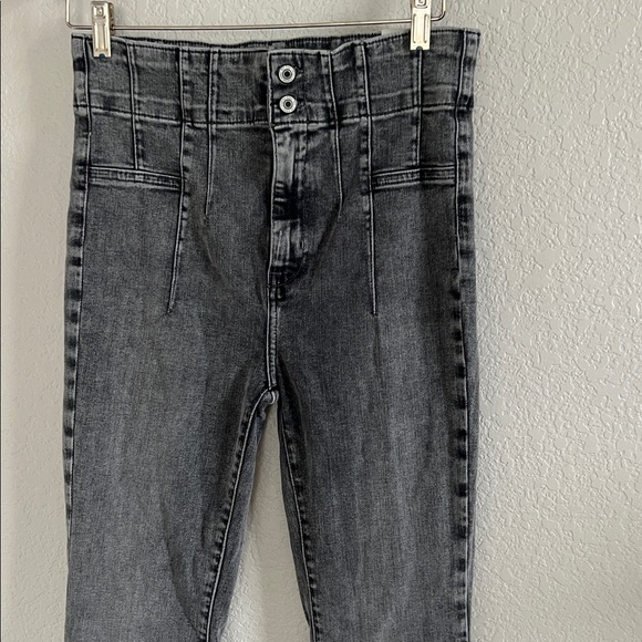 Free People Jayde Flare High Rise Gray Jeans. Size 30 - Picture 4 of 11